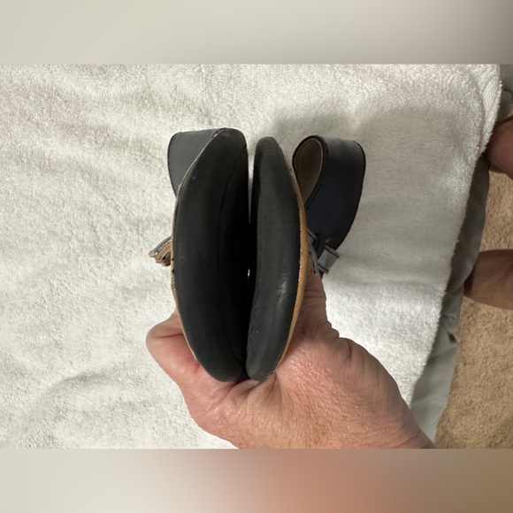 Women’s size 6 Born black leather sandals, excellent condition! - Picture 6 of 7